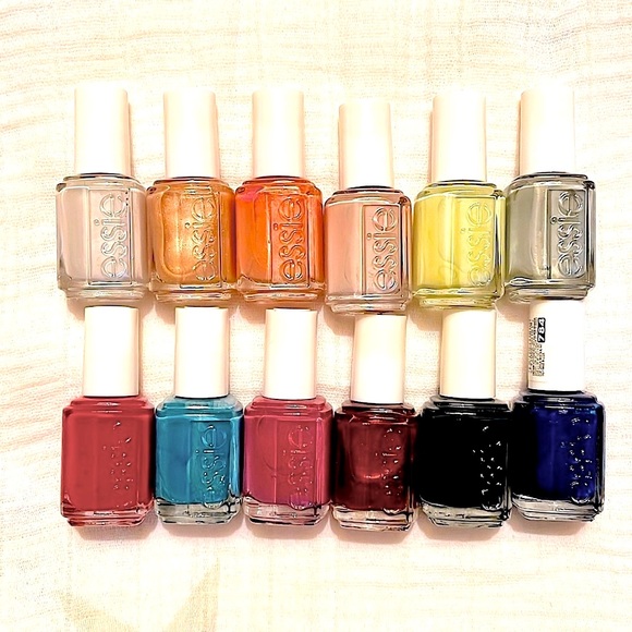 Bundle of 12 Brand New Essie Nail Collection - Set of 12 New Shades - Picture 4 of 7